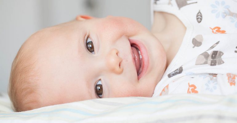 Evitar caries biberón bebés Como detectar las caries del biberón o caries de la edad temprana