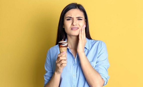 ¿Se puede evitar la sensibilidad dental tras un blanqueamiento dental?